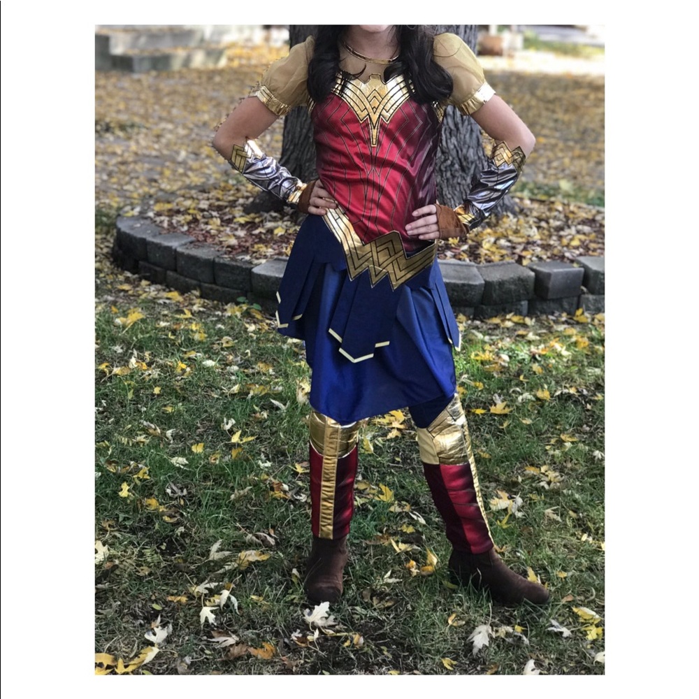 Kid’s Wonder Woman costume